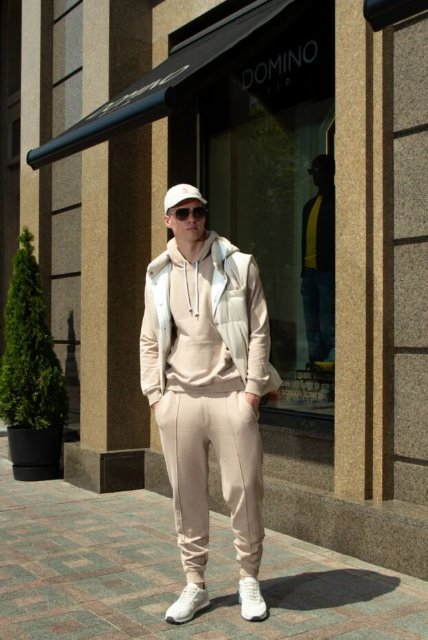 Костюм с капюшоном и карманом кенгуру в бежевом оттенке - фото 2