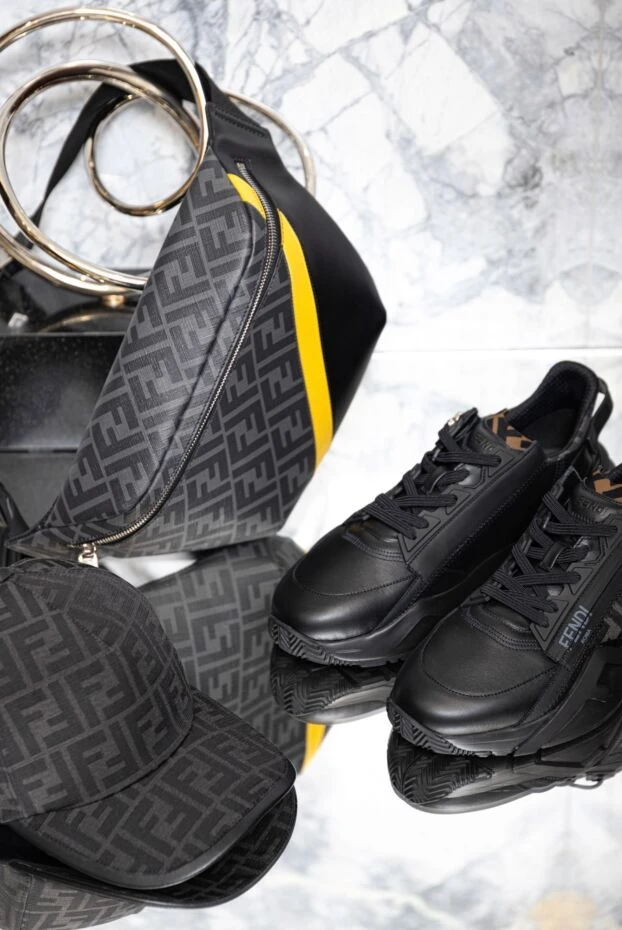 Fendi fendi flow low top sneakers in black leather for men 170560 - photo 2