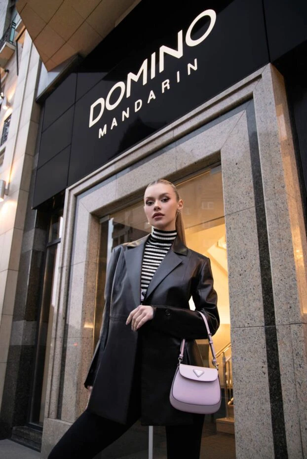 DROMe жакет женский черный кожаный на одной пуговице 171124 - фото 2