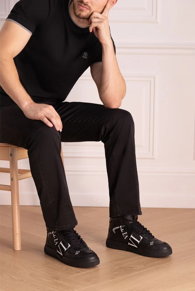 Valentino чоловічі кросівки зі шкіри чорні чоловічі купити фото з цінами 171460 - фото 2