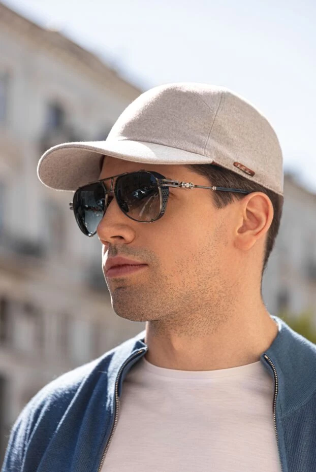 Loro Piana light gray cashmere cap with embossed seam on front panel for men 171494 - photo 2