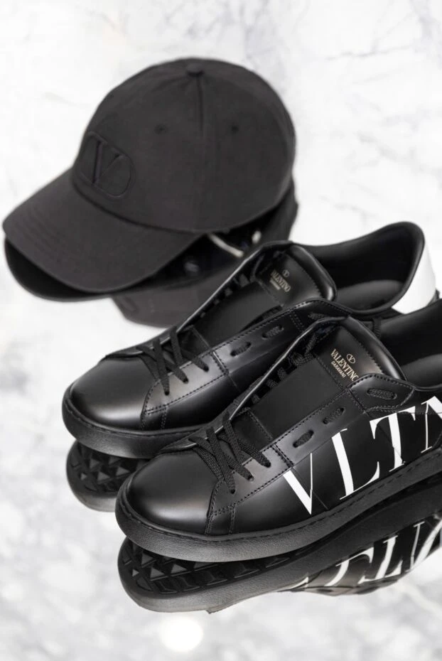 Valentino black cotton cap with embossed brand emblem 171627 - photo 2