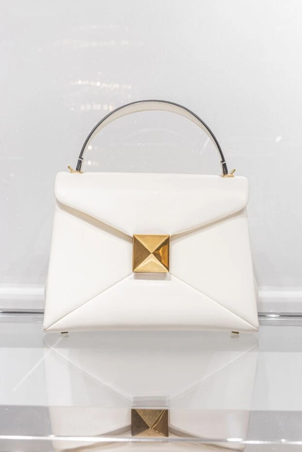 Valentino сумка женская белая кожаная с геометрическими вставками 171654 - фото 2