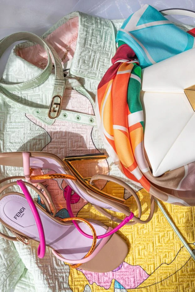 Valentino сумка женская белая кожаная с геометрическими вставками 171654 - фото 3