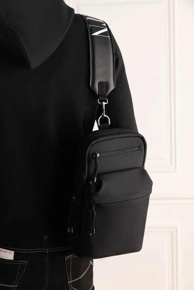 Valentino чоловічі сумка через плече з поліаміду чорна чоловіча купити фото з цінами 171657 - фото 2