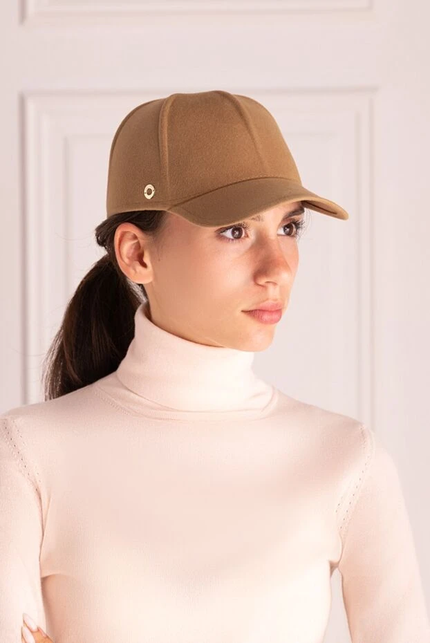 Loro Piana woman beige felt and cashmere cap for women buy with prices and photos 172669 - photo 2