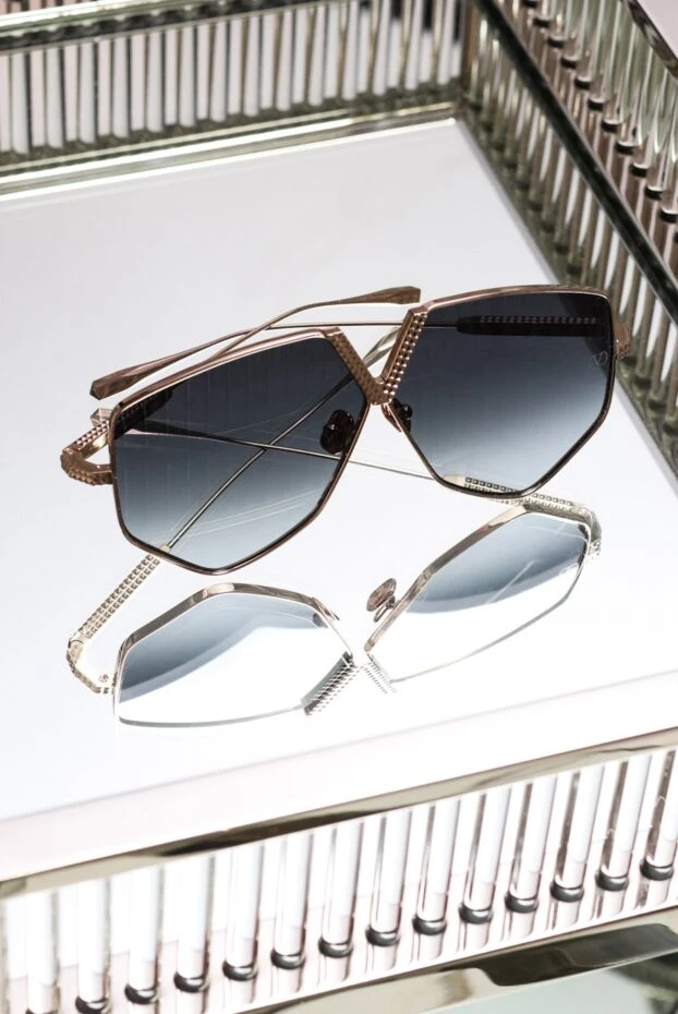 Valentino women's golden sunglasses with v-shaped design 173883 - photo 2