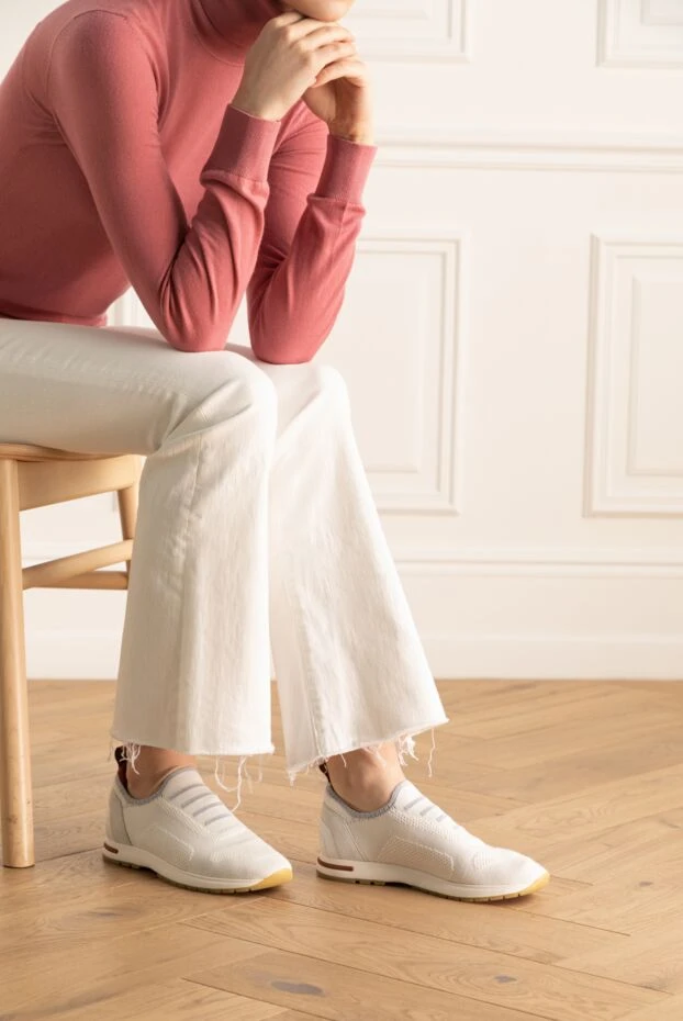 Loro Piana женские кроссовки из шерсти белые женские купить с ценами и фото 174005 - фото 2