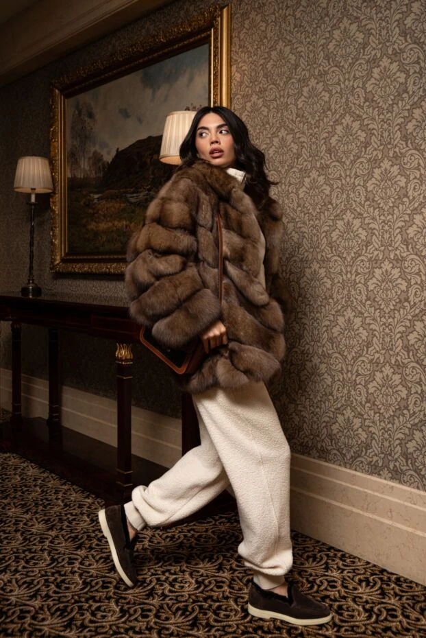 Santoni лофери із замші та хутра коричневі жіночі коричневі 174318 - фото 2