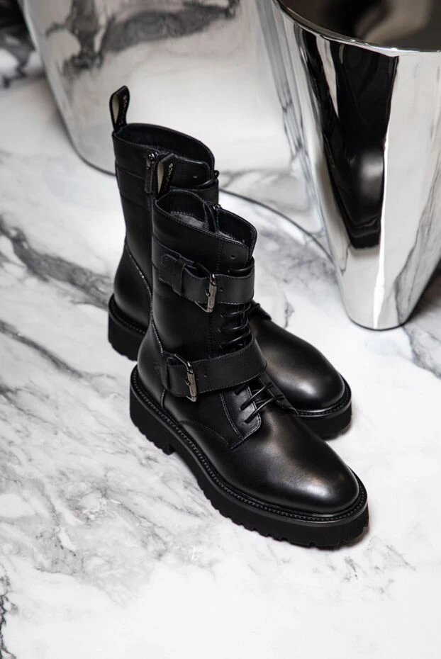 Doucal`s high leather boots black decorated with two buckles women's 174631 - photo 2