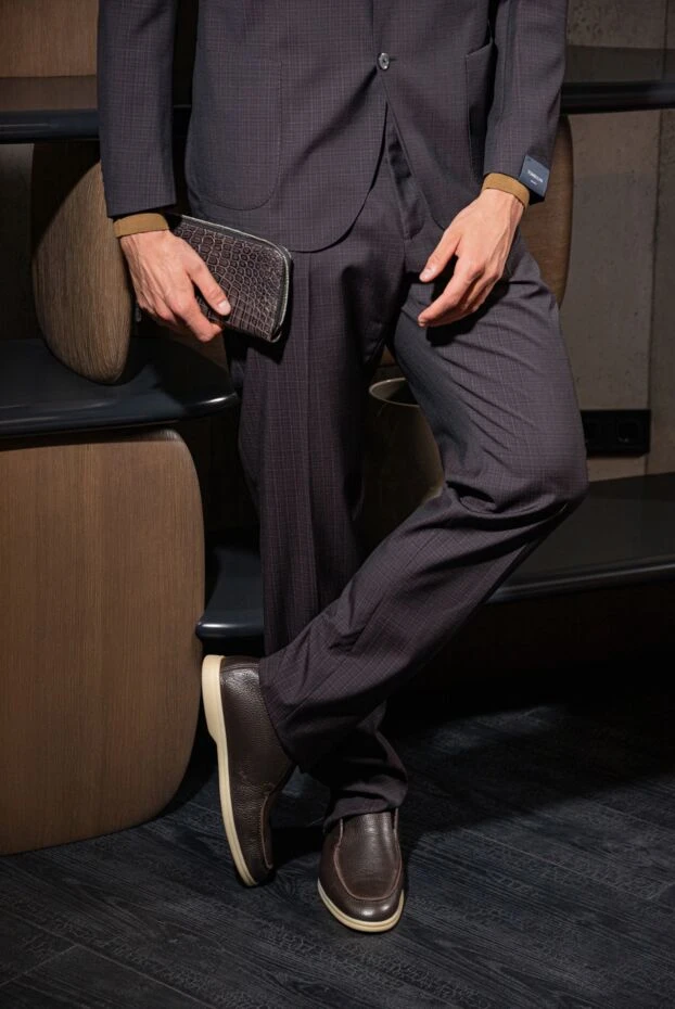 Лофери із темно-коричневої зернистої шкіри на світлій підошві - фото 2