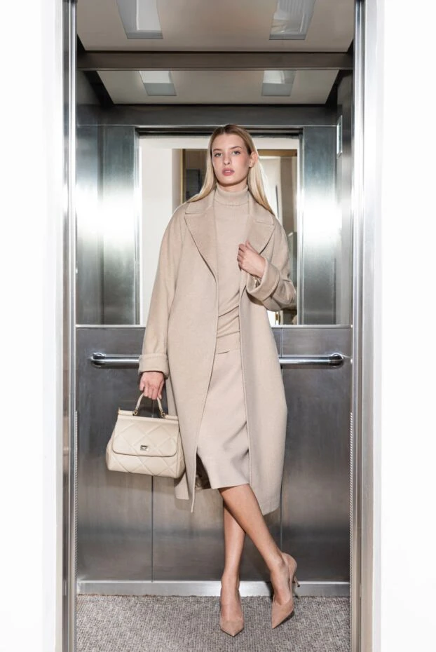Heresis women's beige cashmere coat, straight cut, with cuffs on the sleeves 174984 - photo 2