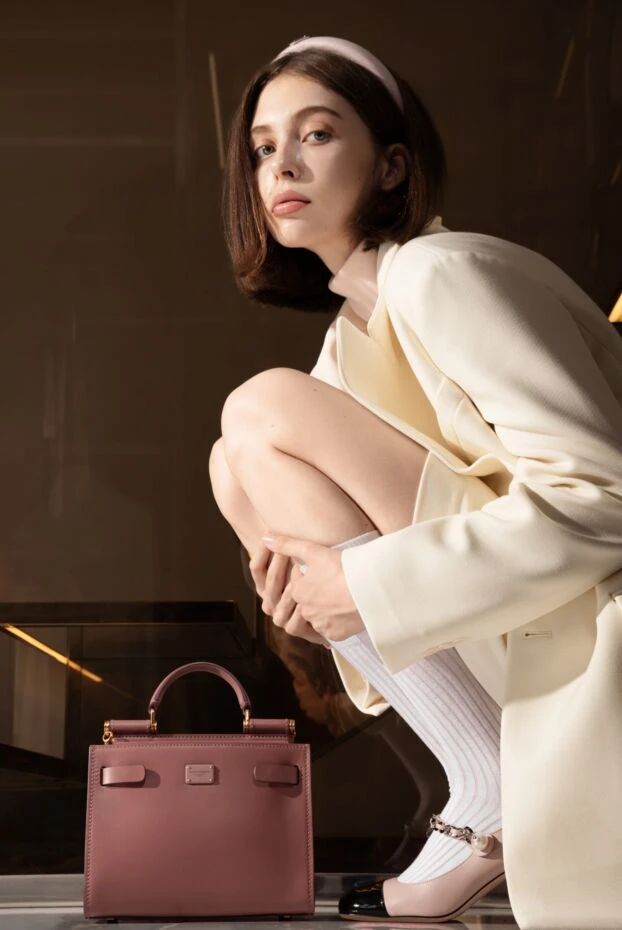 Pink leather shoes for women - photo 2