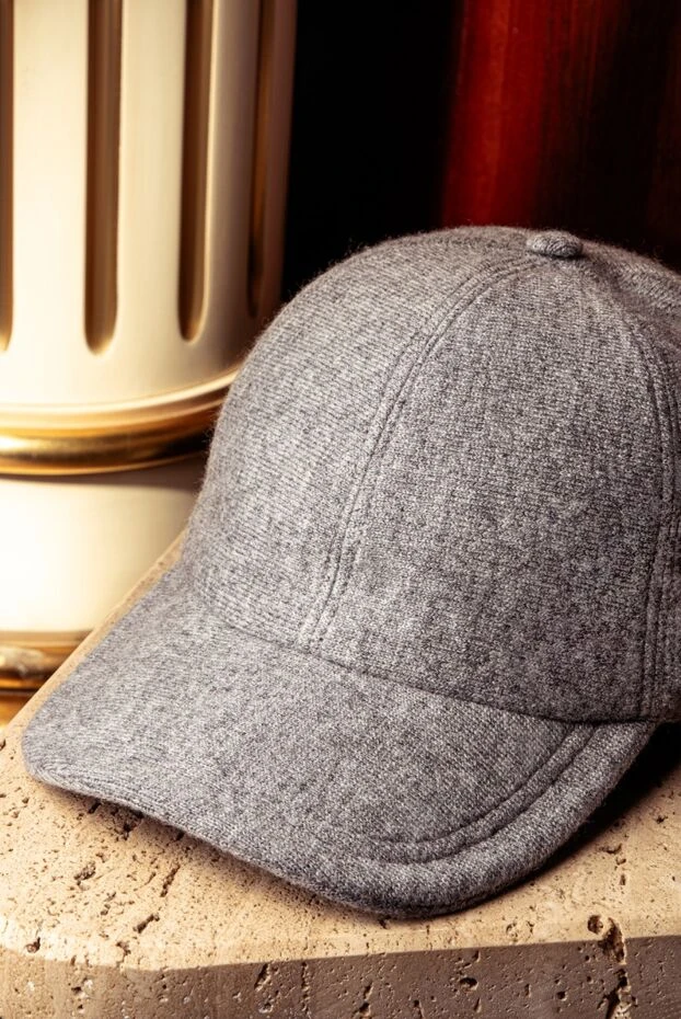 Svevo бейсболка мужская из кашемира светло-серого оттенка 176207 - фото 2