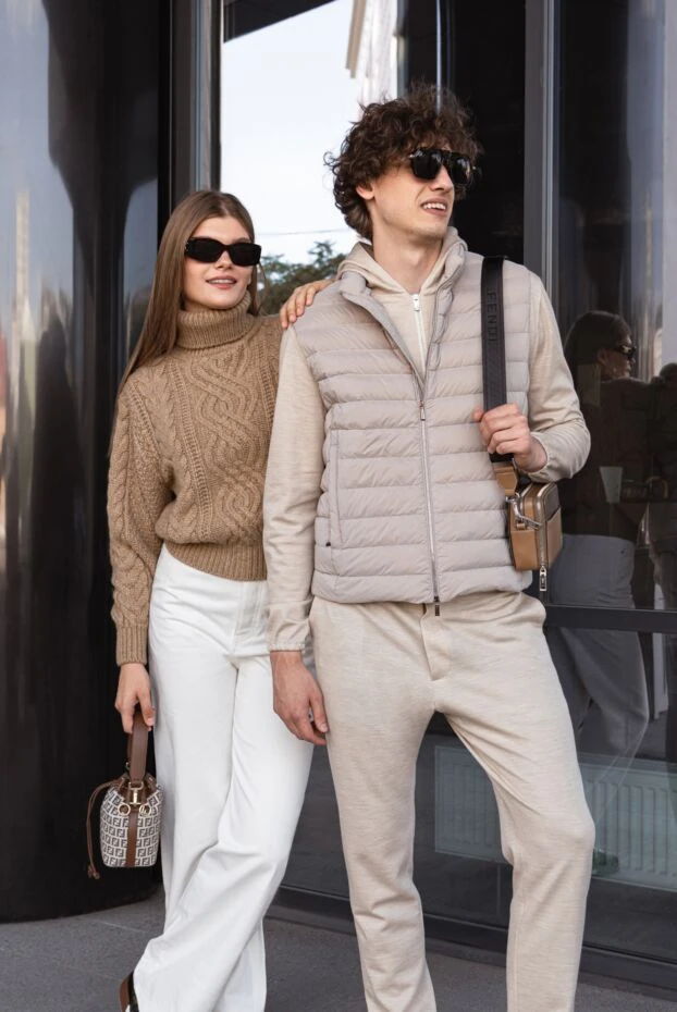 Moorer quilted warm waistcoat in beige with a high collar 177153 - photo 2