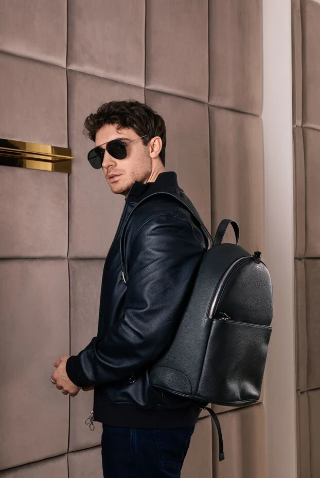 Serapian men's black backpack made of textured genuine leather 177730 - photo 2