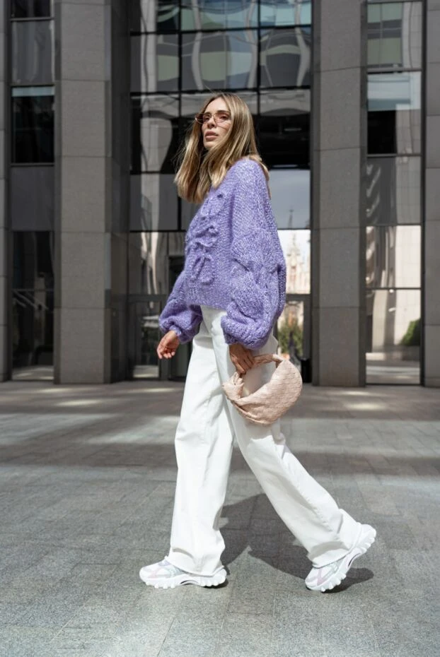 Loewe пухнастий джемпер лавандового кольору з мохером та об'ємними рукавами. 178032 - фото 2