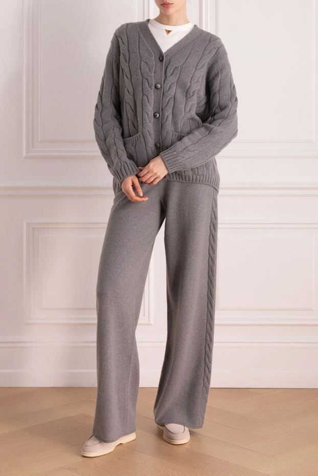 Loro Piana woman walking suit made of cashmere gray buy with prices and photos 178074 - photo 2