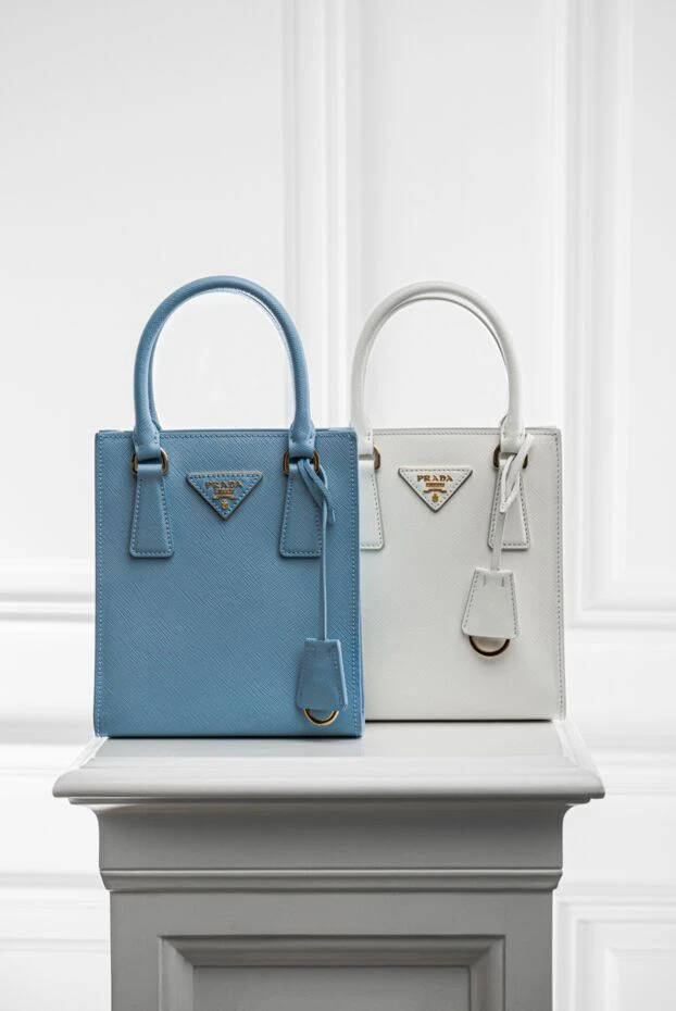 Prada small white leather women's bag with a pendant 178685 - photo 2