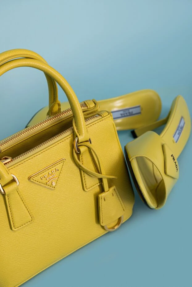 Prada women's yellow genuine leather bag 178692 - photo 3