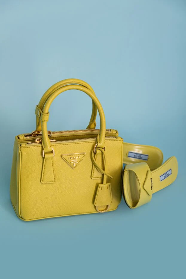 Prada women's yellow genuine leather bag 178692 - photo 2