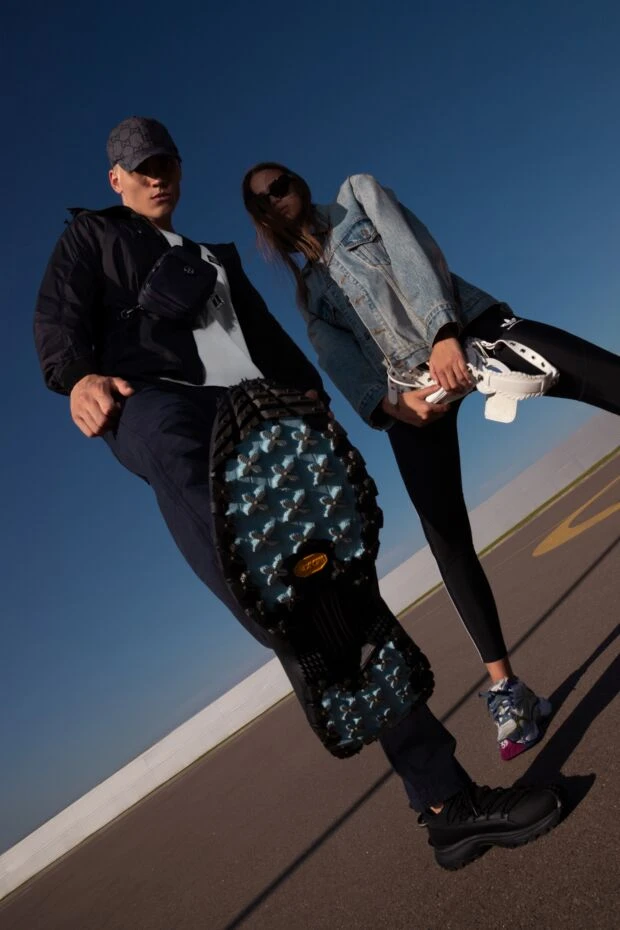 Moncler мужские черные кроссовки trailgrip lite 2 178732 - фото 3