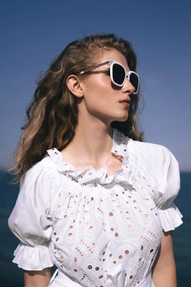 Miu Miu women's white sunglasses made of plastic 178800 - photo 3