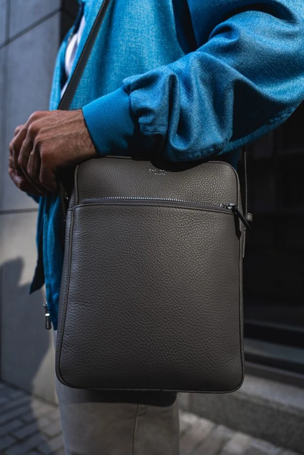Serapian gray men's shoulder bag made of genuine leather 179121 - photo 2