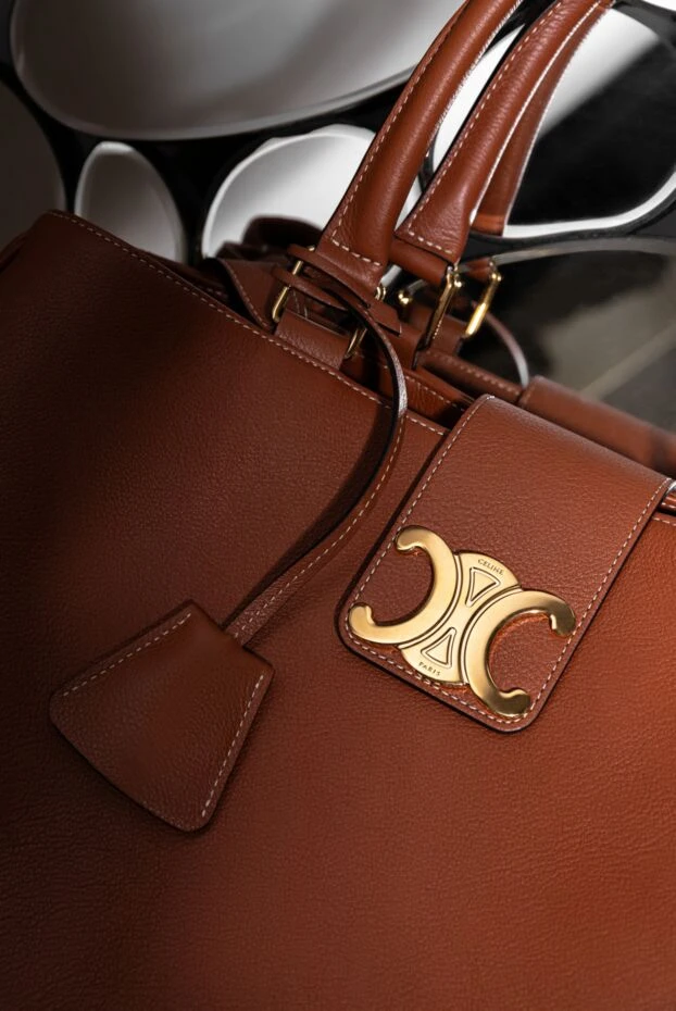 Celine women's red leather bag with rigid handles and the triomphe logo 179160 - photo 3