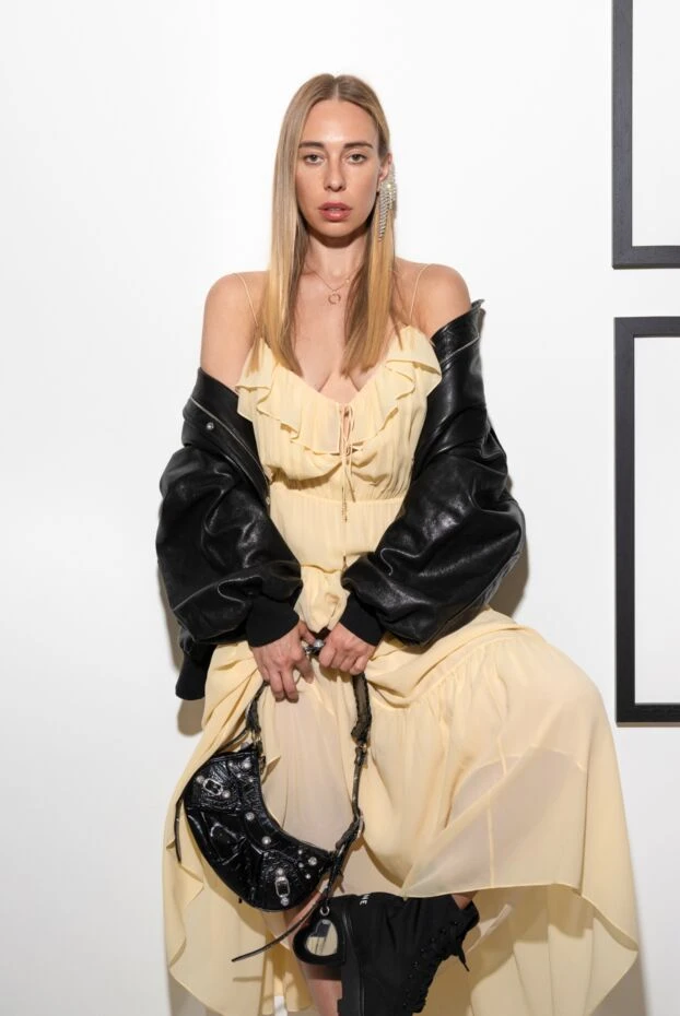 Balenciaga жіноча чорна сумка через плече le cagole xs 179238 - фото 3