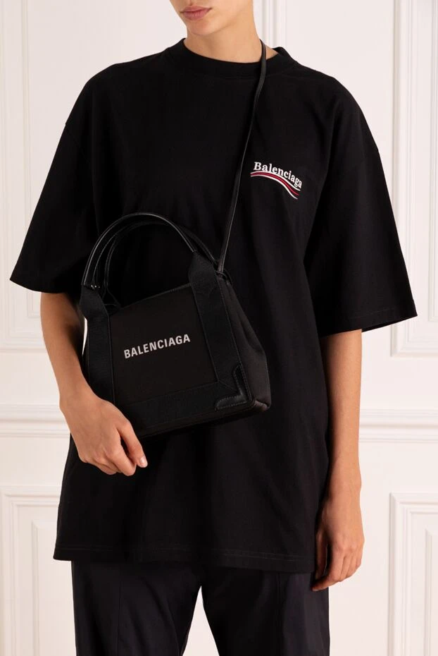 Balenciaga жіночі сумка жіноча чорна із текстилю купити фото з цінами 179240 - фото 2