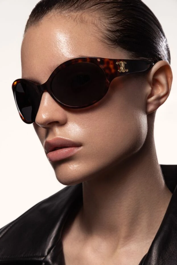 Celine women's oval sunglasses with a brown tortoiseshell frame 179262 - photo 3