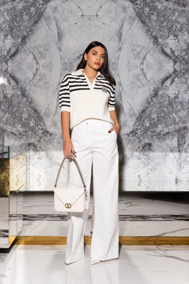 Valentino women's white letter bag made of genuine leather with a logo 179272 - photo 3