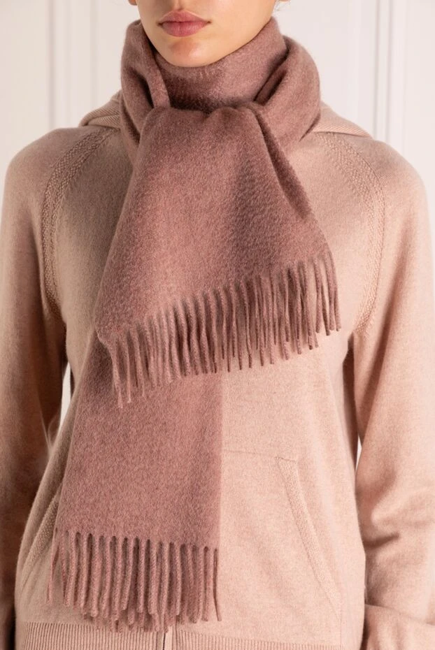 Loro Piana жіночі шарф жіночий коричневий із кашеміру купити фото з цінами 179295 - фото 2