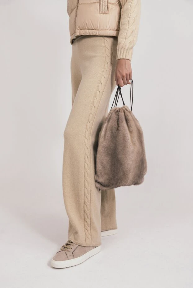 Doucal`s beige women's snickers made of suede and fur 180000 - photo 2