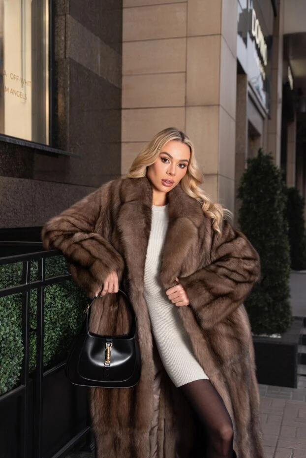 Giorgio Magnani luxurious women's sable fur coat with thick fur and classic sable silhouette 185264 - photo 2