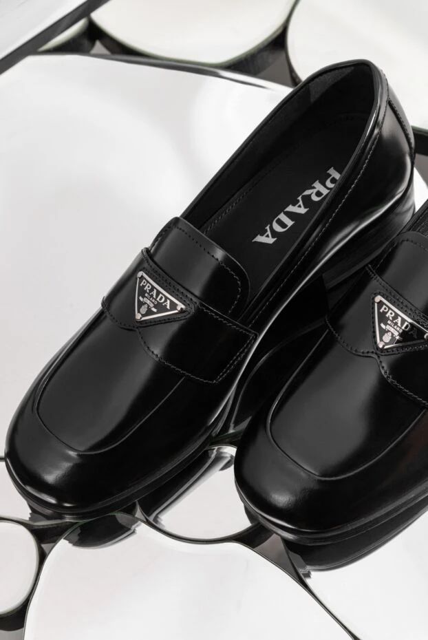Prada women's black leather loafers with logo 185649 - photo 3