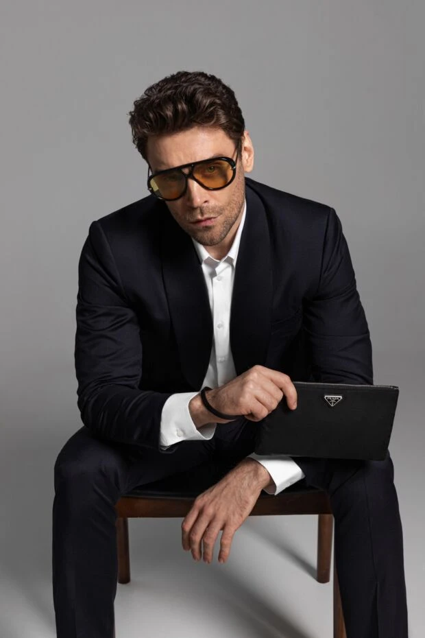 Prada кошелек мужской черный из нейлона на молнии 186725 - фото 2