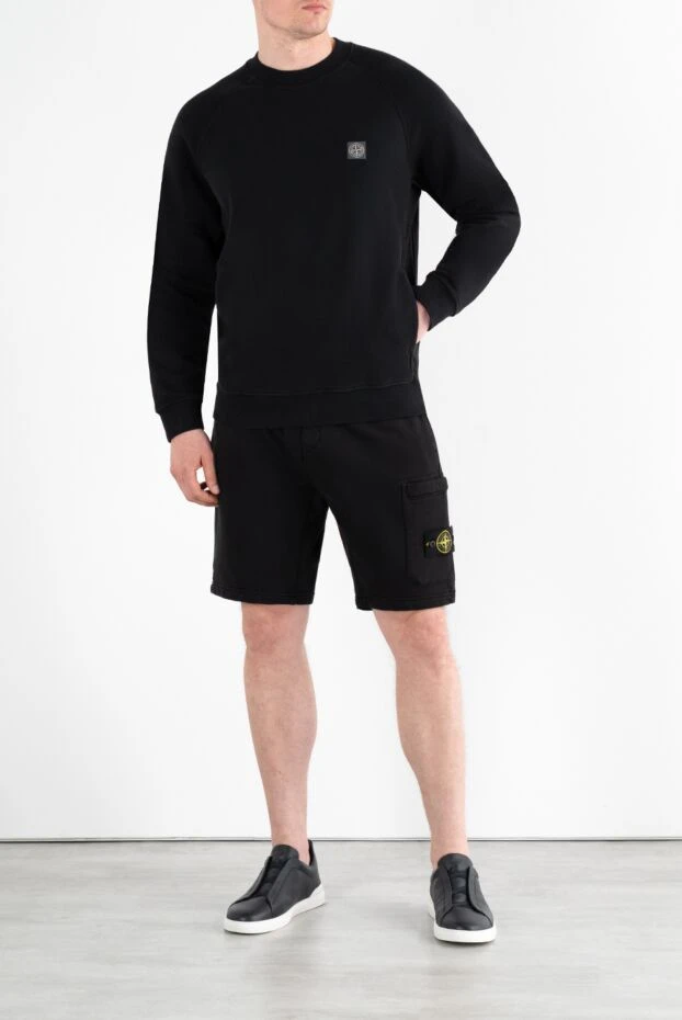 Stone Island men's black shorts with a pocket on the leg and a logo 186902 - photo 2