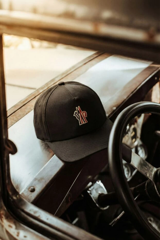 Moncler бейсболка із габардину чоловіча чорна з логотипом 187359 - фото 2