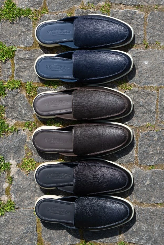 Cesare di Napoli blue smooth leather flip-flops with white soles 187530 - photo 2