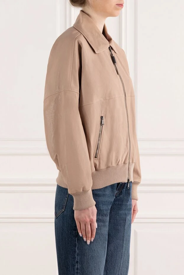 Brunello Cucinelli шкіряна куртка жіноча бежева з ланцюжком моніль 188046 - фото 3