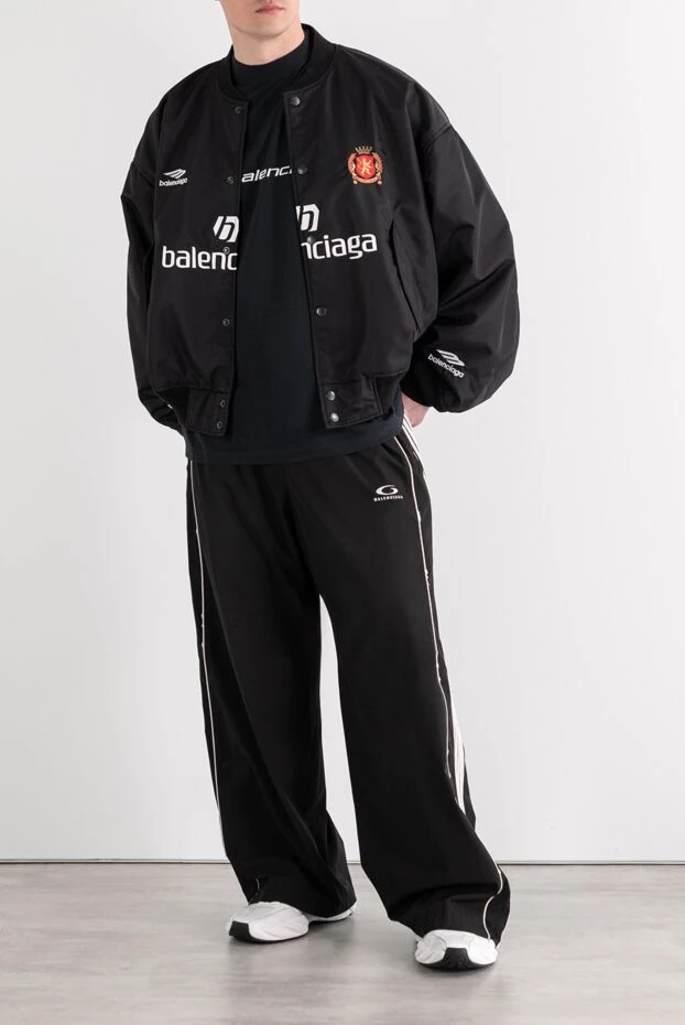 Balenciaga men's black sports pants with embroidered sports badge 189313 - photo 2