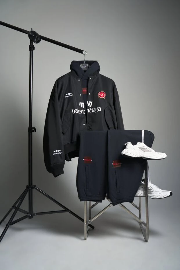 Balenciaga mens black varsity football jacket 189329 - photo 3