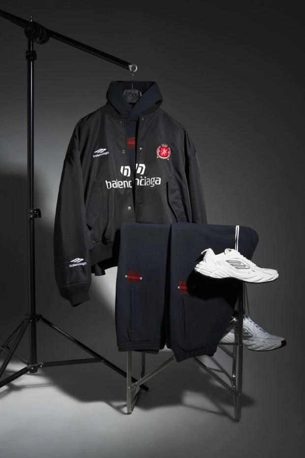 Balenciaga mens black varsity football jacket 189329 - photo 2