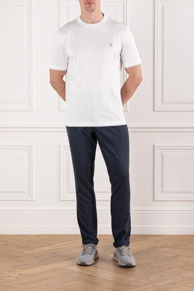 A classic white T-shirt with a imitation sweatshirt insert on the collar - photo 2