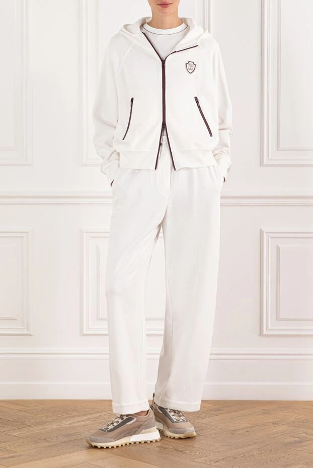 Brunello Cucinelli женский костюм белый casual style с контрастной фурнитурой 190598 - фото 2