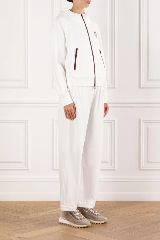 Brunello Cucinelli женский костюм белый casual style с контрастной фурнитурой 190598 - фото 3