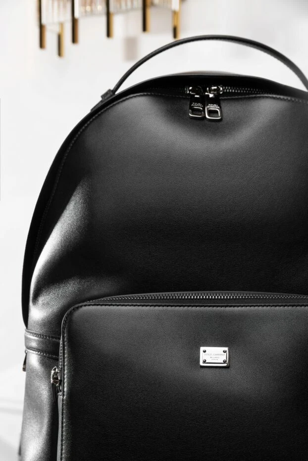 Dolce & Gabbana men's black calfskin backpack with signature metal plaque 190671 - photo 2