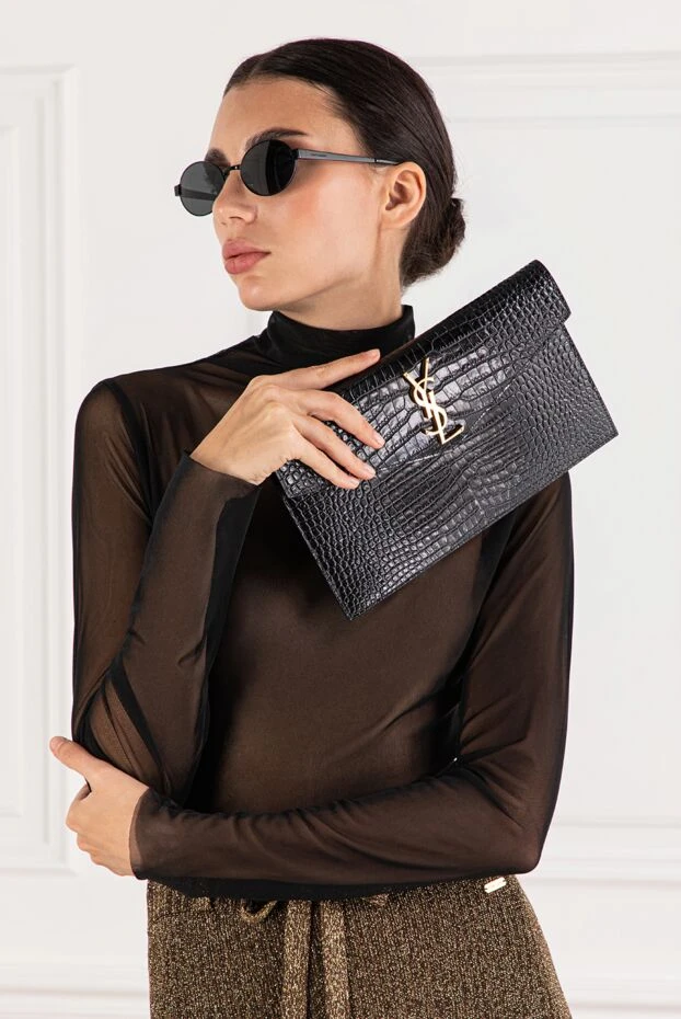 Saint Laurent uptown small envelope clutch in embossed black leather 190916 - photo 2